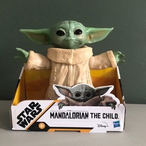 NWT Star Wars The child Mandalorian 6.5 inches
